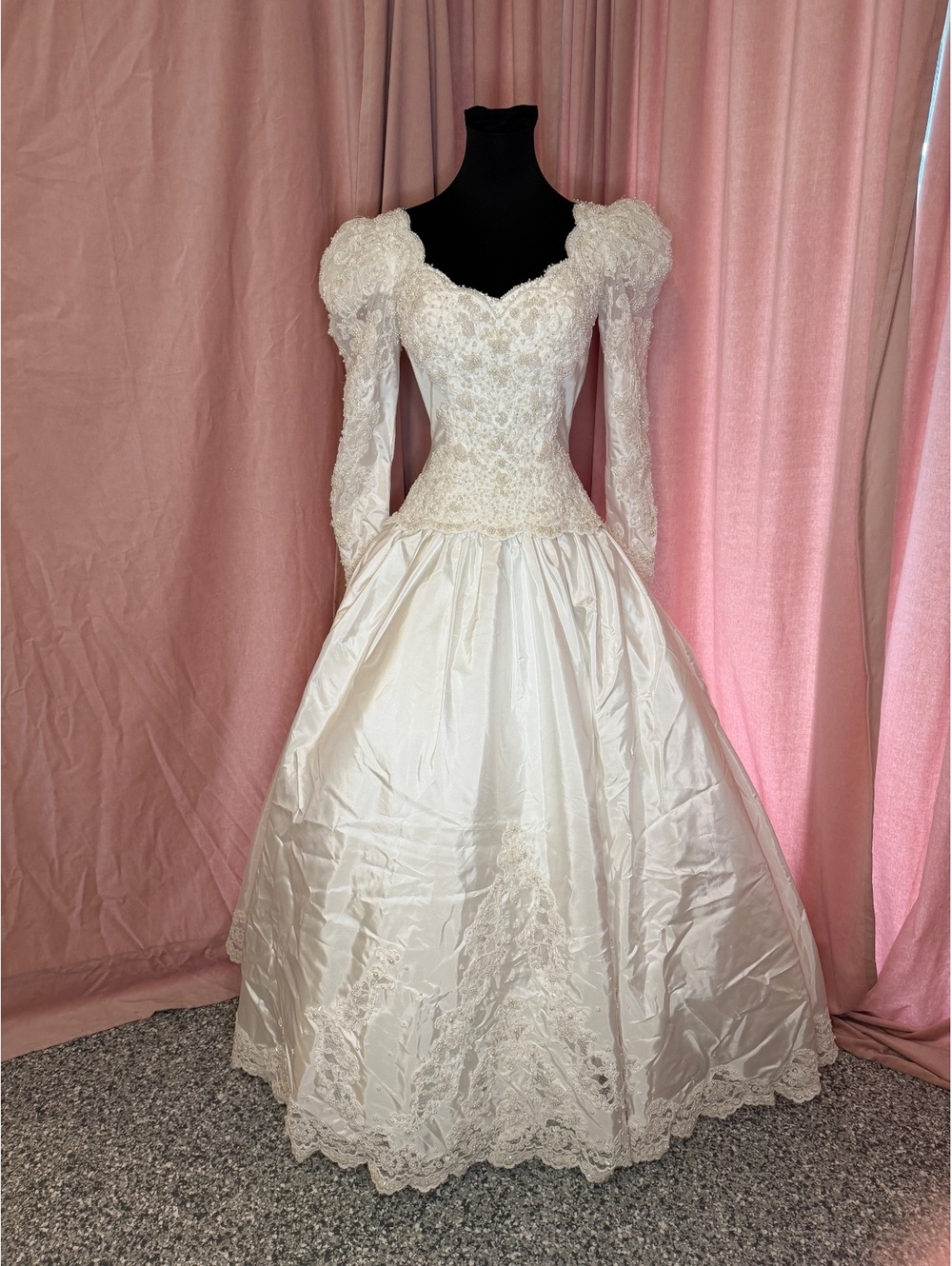 Mori Lee Vintage Ivory Long Sleeve Wedding Dress Size 8